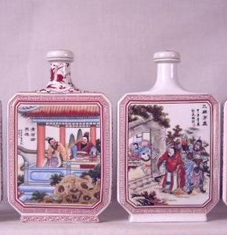 喝完酒瓶别扔！这些酒瓶收藏价值上万，九年价涨三倍！