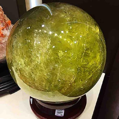 时光凝练的瑰宝 黄水晶球摆件（水晶大王收藏品）